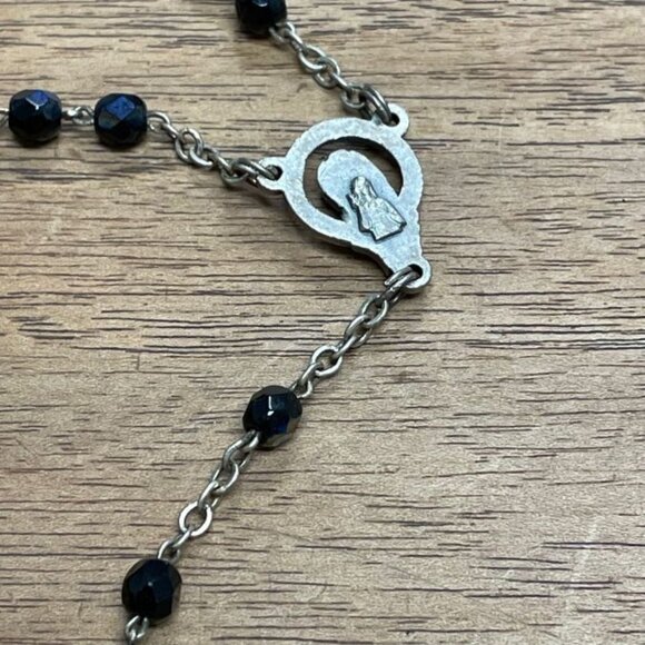 Vintage Italian Made Rosary Beads with Small Wood Treasure Box - The set is 16 i - Picture 5 of 7